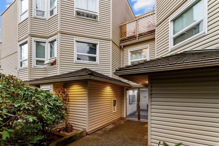 102 - 827 W 16th Street, Mosquito Creek, North Vancouver 2