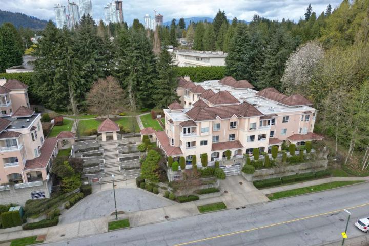 303 - 515 Whiting Way, Coquitlam West, Coquitlam 2