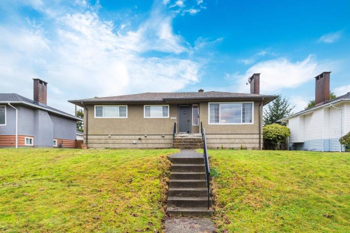 4856 Fairlawn Drive, Brentwood Park, Burnaby North 2