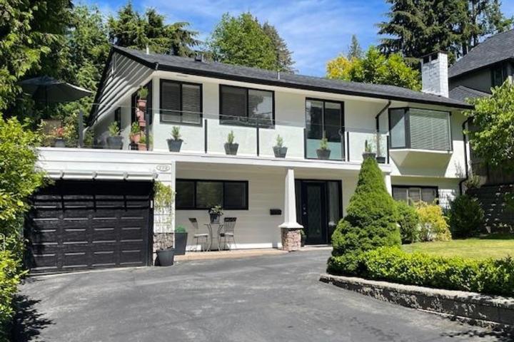 772 Winona Avenue, Canyon Heights NV, North Vancouver 2