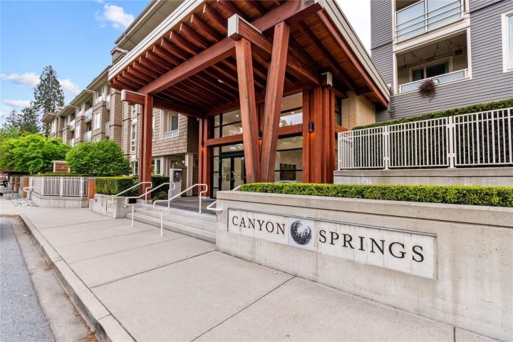 207 - 2665 Mountain Highway, Lynn Valley, North Vancouver 2