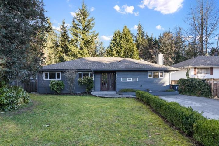 4700 Pheasant Place, Canyon Heights NV, North Vancouver 2