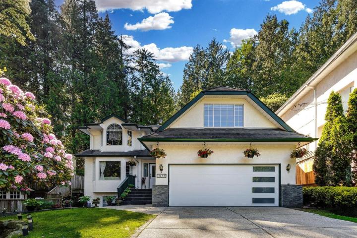 3633 Sykes Road, Lynn Valley, North Vancouver 2