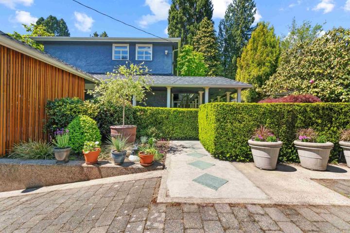 1331 13th Street, Ambleside, West Vancouver 2