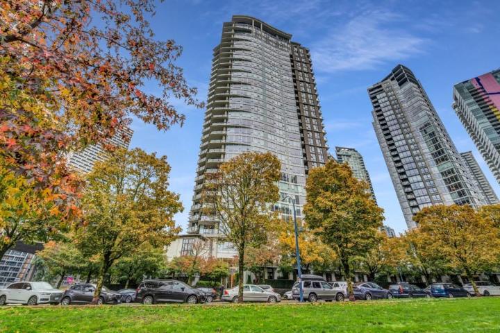 2202 - 583 Beach Crescent, Yaletown, Vancouver West 2