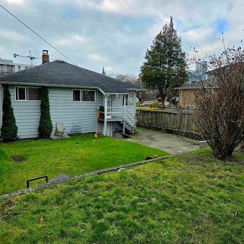 Photo 2 at 105 W 63rd Avenue, Marpole, Vancouver West