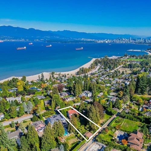 Photo 1 at 4722 Drummond Drive, Point Grey, Vancouver West