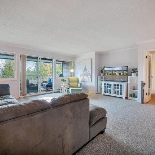 Photo 5 at 1089 Cecile Drive, College Park PM, Port Moody