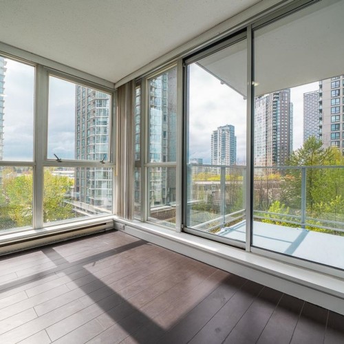 Photo 12 at 703 - 1408 Strathmore Mews, Yaletown, Vancouver West