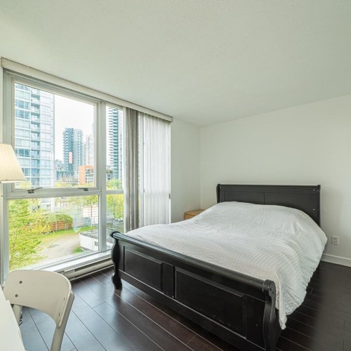 Photo 13 at 703 - 1408 Strathmore Mews, Yaletown, Vancouver West