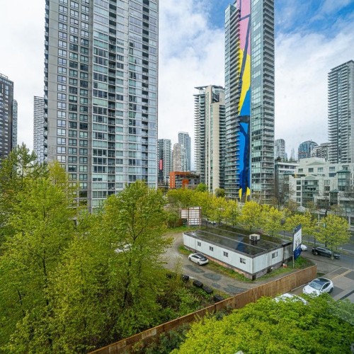Photo 17 at 703 - 1408 Strathmore Mews, Yaletown, Vancouver West