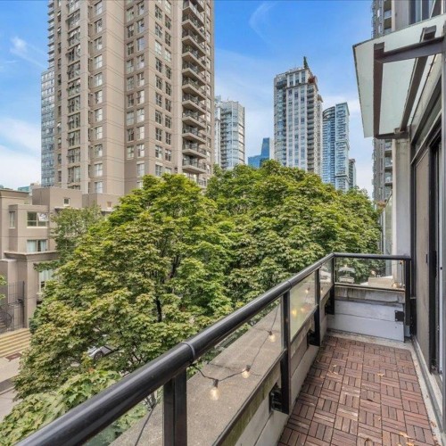 Photo 7 at 411 - 988 Richards Street, Yaletown, Vancouver West