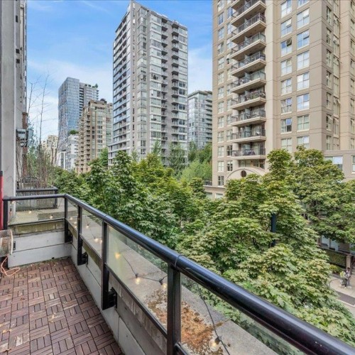 Photo 8 at 411 - 988 Richards Street, Yaletown, Vancouver West