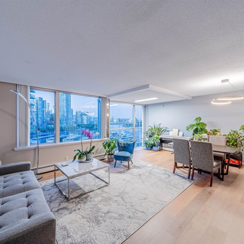 Photo 6 at 906 - 1288 Marinaside Crescent, Yaletown, Vancouver West