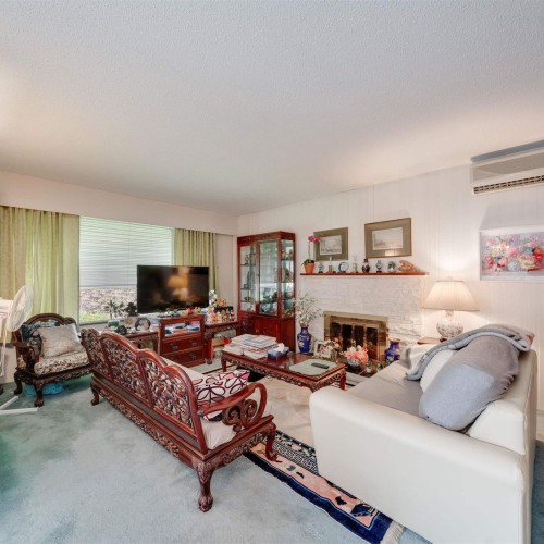 Photo 4 at 689 Folsom Street, Central Coquitlam, Coquitlam