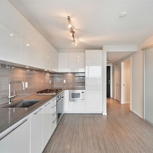 Photo 3 at 903 - 6658 Dow Avenue, Metrotown, Burnaby South