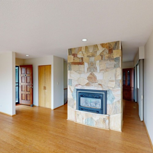 Photo 10 at 466 Mcgill Drive, College Park PM, Port Moody