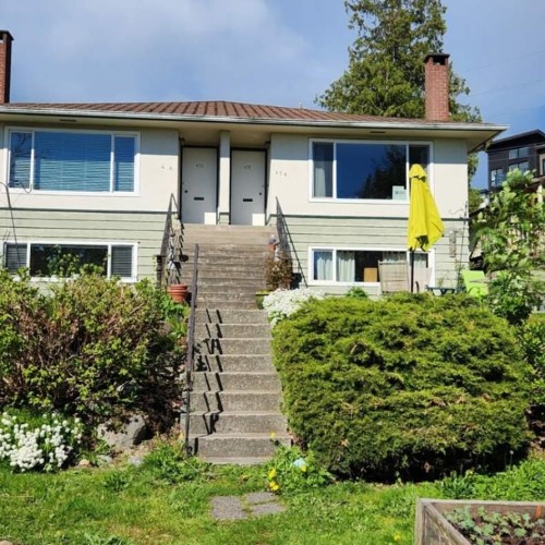 Photo 1 at 478 E 1st Street, Lower Lonsdale, North Vancouver