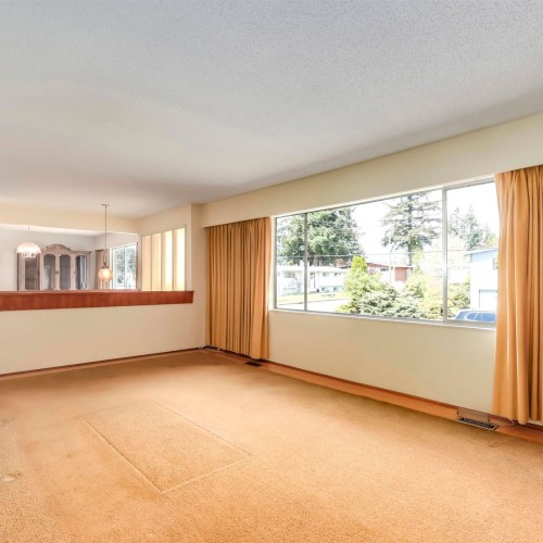 Photo 5 at 2080 Winslow Avenue, Central Coquitlam, Coquitlam
