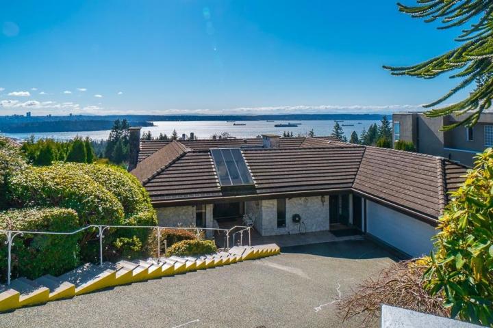 2289 Westhill Drive, Westhill, West Vancouver 2