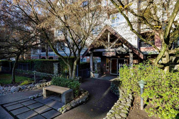 201 - 150 W 22nd Street, Central Lonsdale, North Vancouver 2