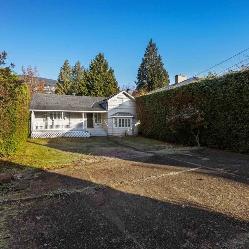 Photo 11 at 2391 Kings Avenue, Dundarave, West Vancouver
