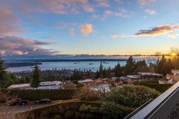 2527 Westhill Drive, Westhill, West Vancouver 2
