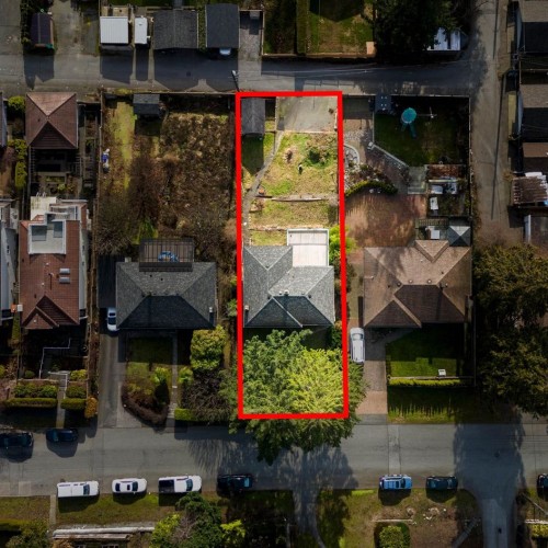 Photo 4 at 341 W 24th Street, Central Lonsdale, North Vancouver