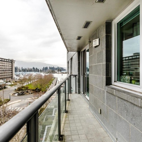 Photo 10 at 606 - 560 Cardero Street, Coal Harbour, Vancouver West