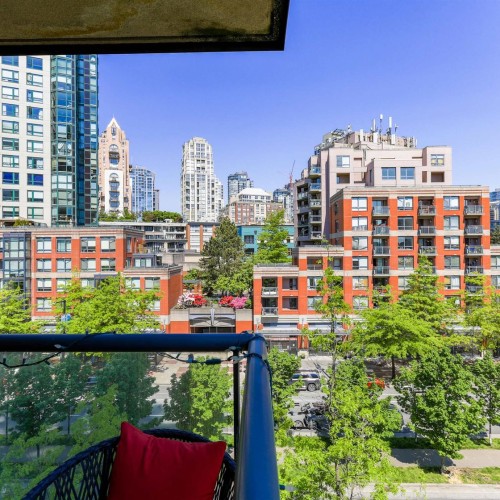 Photo 11 at 6E - 199 Drake Street, Yaletown, Vancouver West