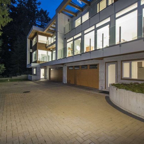 Photo 8 at 968 Duchess Avenue, Sentinel Hill, West Vancouver