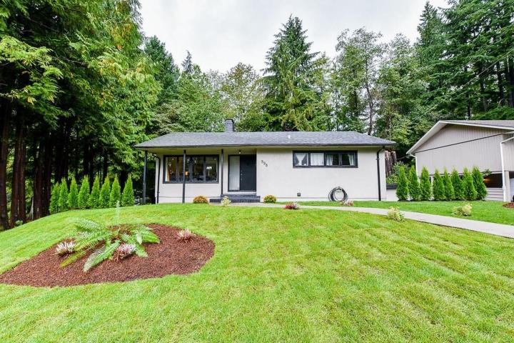 998 Belvedere Drive, Canyon Heights NV, North Vancouver 2