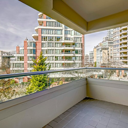 Photo 10 at 403 - 1600 Hornby Street, Yaletown, Vancouver West