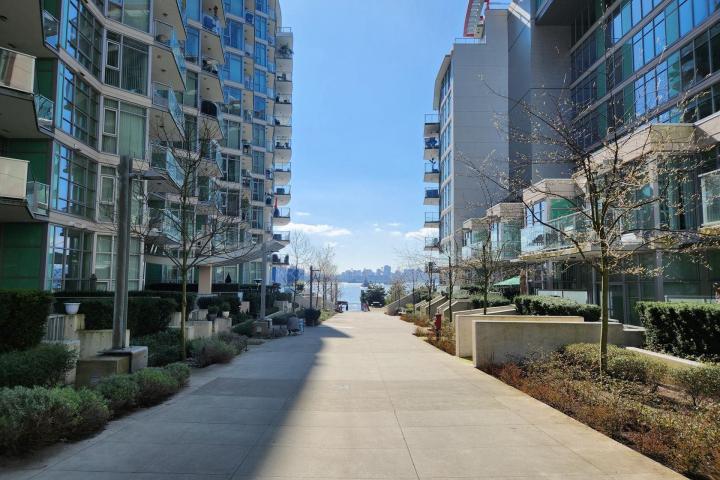 606 - 199 Victory Ship Way, Lower Lonsdale, North Vancouver 2