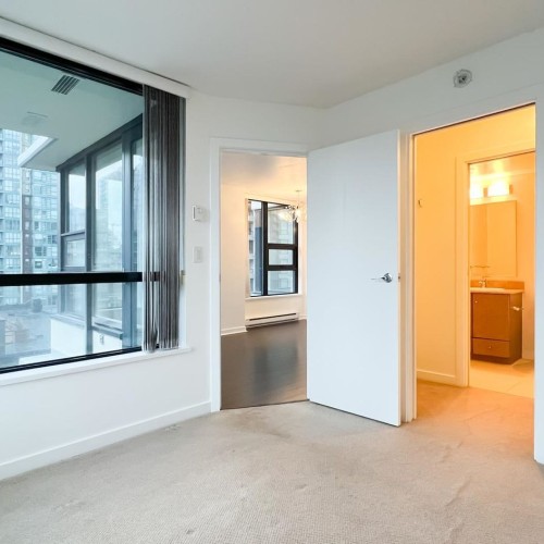 Photo 17 at 910 - 977 Mainland Street, Yaletown, Vancouver West