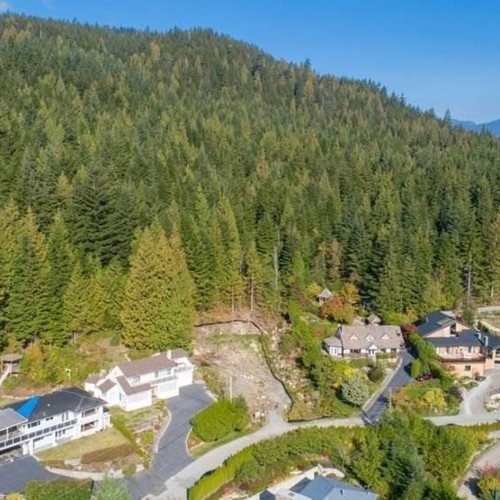 Photo 6 at 562 Ballantree Road, Glenmore, West Vancouver