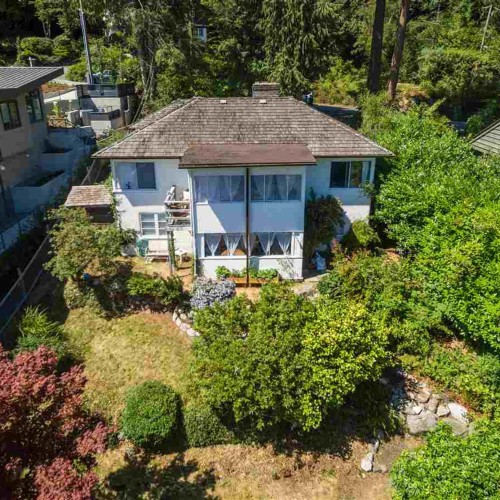 Photo 3 at 3548 Creery Avenue, West Bay, West Vancouver