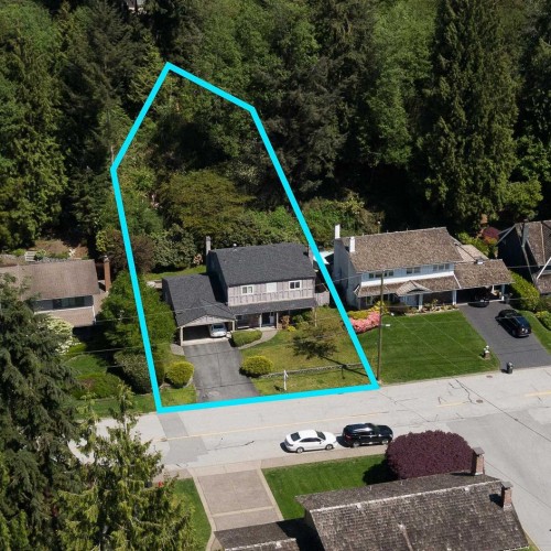 Photo 2 at 4062 Ruby Avenue, Edgemont, North Vancouver