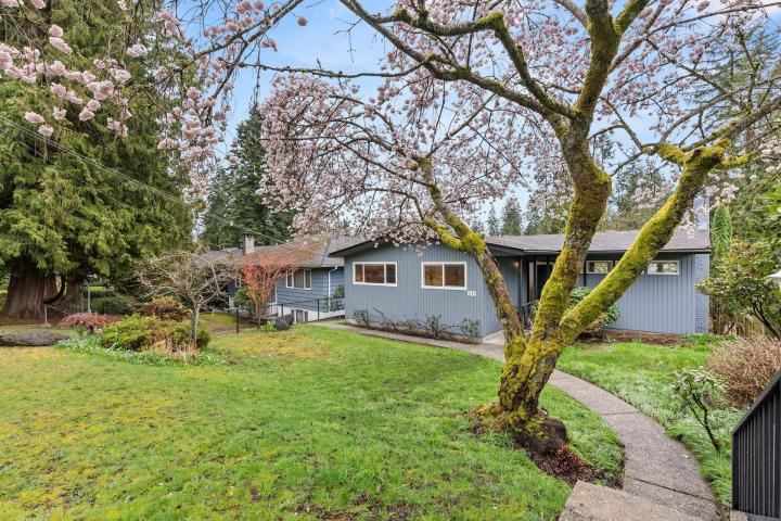 1187 W 23rd Street, Pemberton Heights, North Vancouver 2