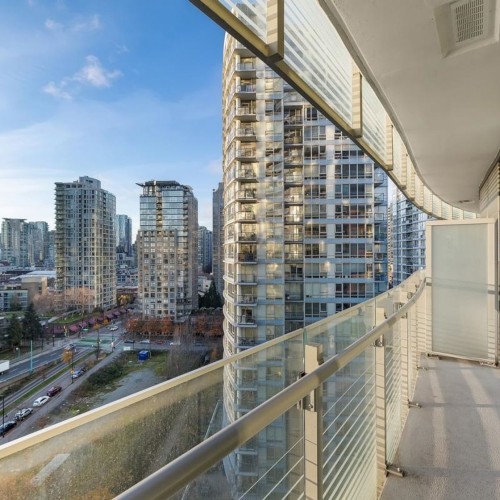Photo 11 at 1404 - 89 Nelson Street, Yaletown, Vancouver West