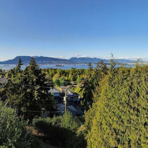 Photo 3 at 4411 W 4th Avenue, Point Grey, Vancouver West