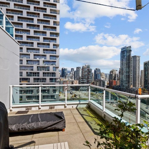 Photo 11 at 2304 - 1500 Howe Street, Yaletown, Vancouver West