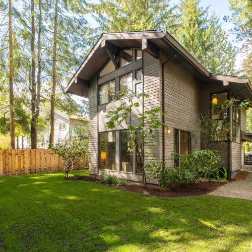 Photo 1 at 3300 Chaucer Avenue, Lynn Valley, North Vancouver