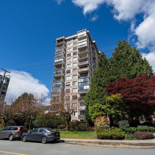Photo 2 at 406 - 555 13th Street, Ambleside, West Vancouver