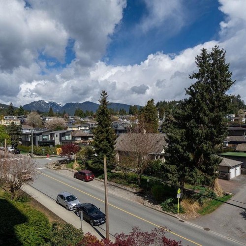 Photo 22 at 406 - 555 13th Street, Ambleside, West Vancouver