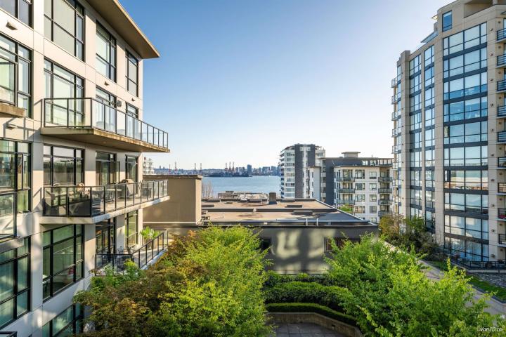 303 - 105 W 2nd Street, Olympic Village (Central Lonsdale), Vancouver West 2