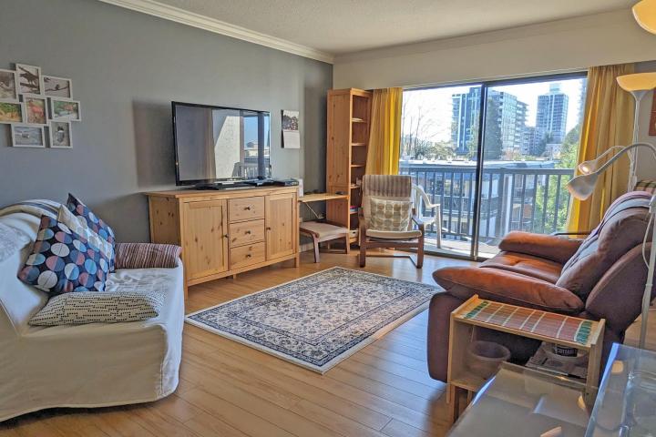 323 - 123 E 19th Street, Central Lonsdale, North Vancouver 2