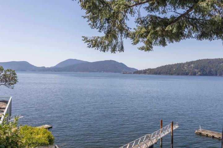 4 Strachan Point Road, Howe Sound, West Vancouver 2