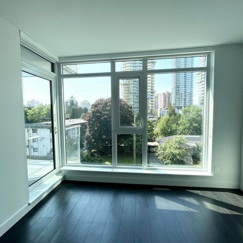 Photo 14 at 404 - 6398 Silver Avenue, Metrotown, Burnaby South
