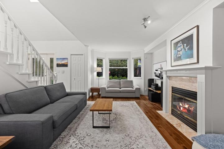 2 - 245 E 5th Street, Lower Lonsdale, North Vancouver 2